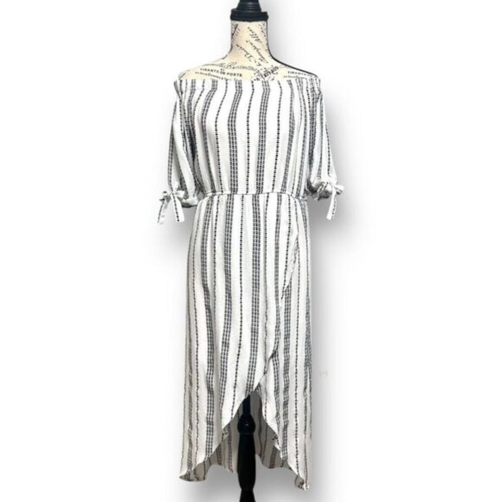 J Gee M Off Shoulder Striped Dress White Black Rayon Tie Sleeve Boho Midi Coasta